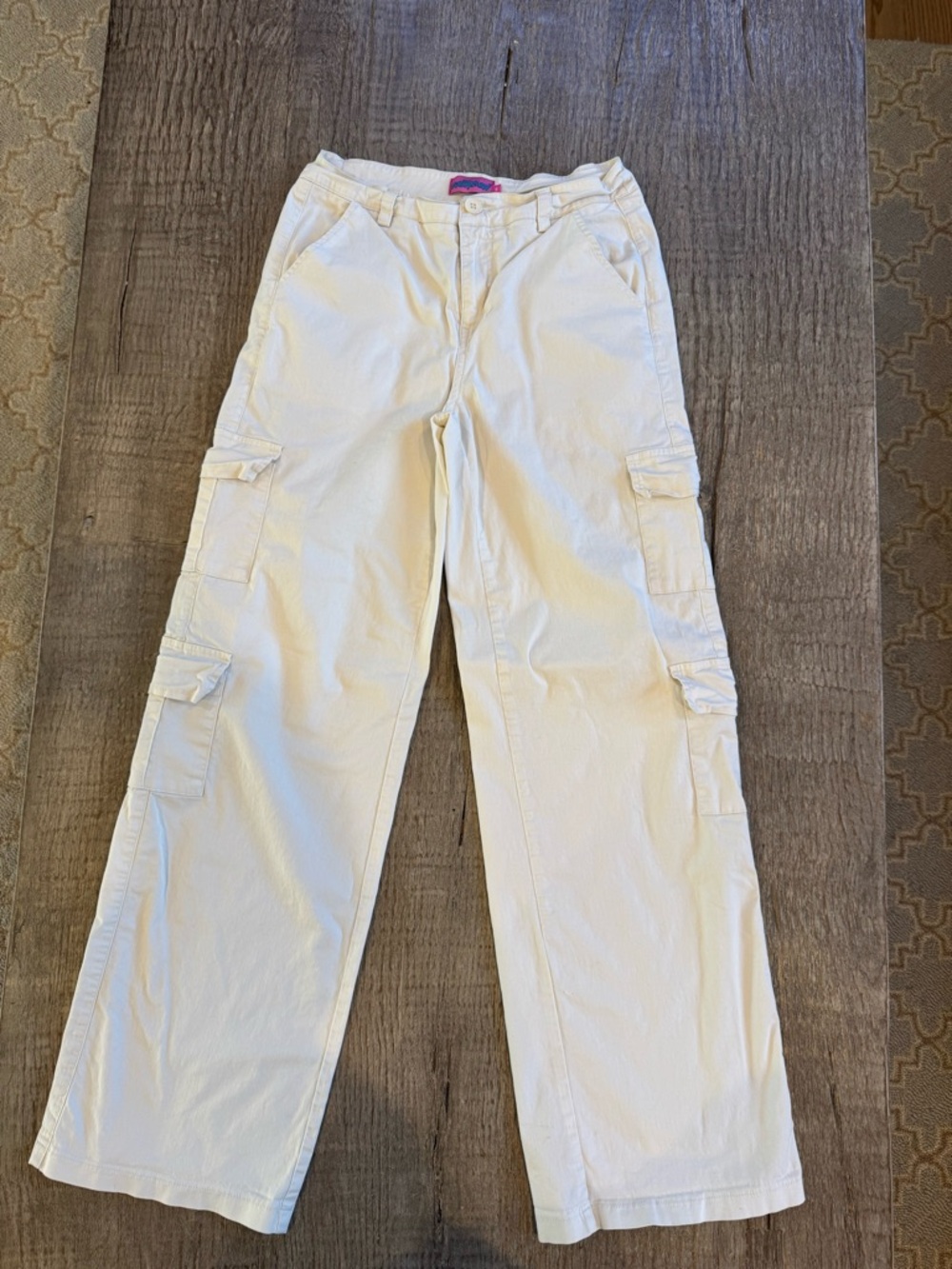 Edikted Cargo Pants Cream Colored